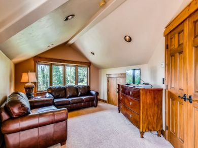 Five Bedroom Ski Vacation Rental Home - Book Early